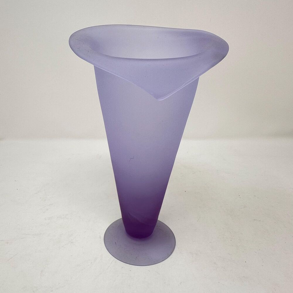 Vintage Frosted Satin Glass Purple Jack in the Pulpit Vase Lavender 7.5"